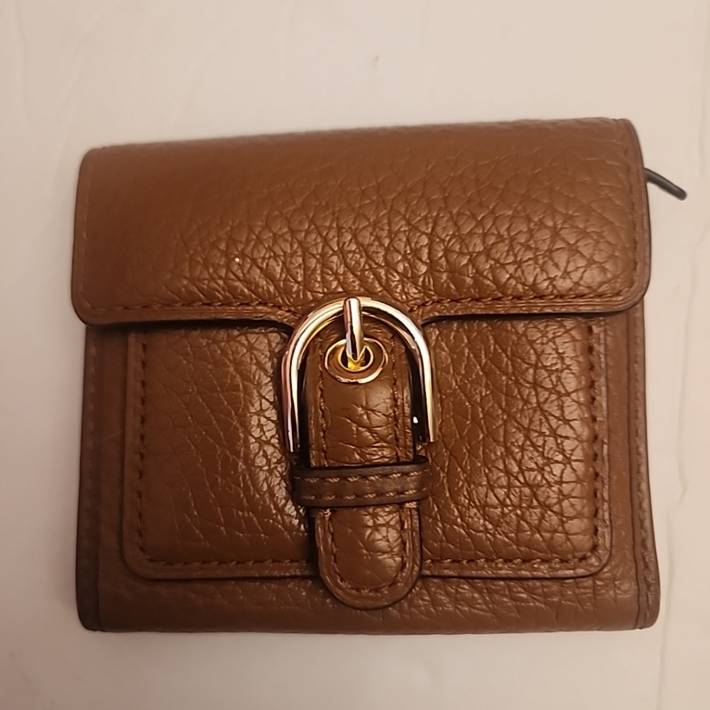 Michael Kors Cooper Wallet - Picture 2 of 7